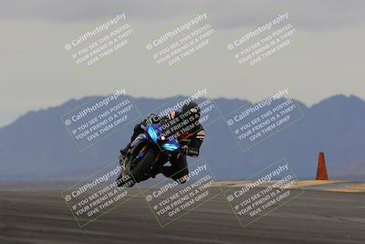 media/Jan-15-2023-SoCal Trackdays (Sun) [[c1237a034a]]/Turn 9 (2pm)/